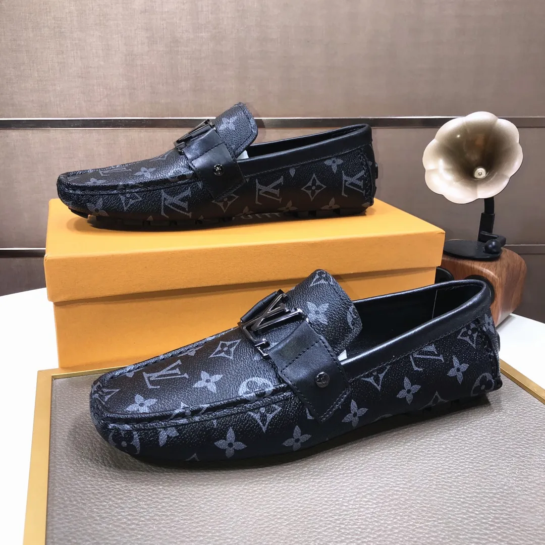 Men's men's shoes 💰420💰 [LV Doudou shoes] (water-dyed cowhide lining) new model is on the market, available on the official website. The new Doudou shoes are processed into single-color materials, and the uppers are made of imported cowhide material. The body of the shoe is fully hemmed with mark thread, and is lined with imported original cowhide leather. The elegant shoe shape is super suitable for all-matching, and the size is 38-44.